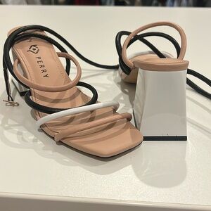 So adorable Katy Perry sandals